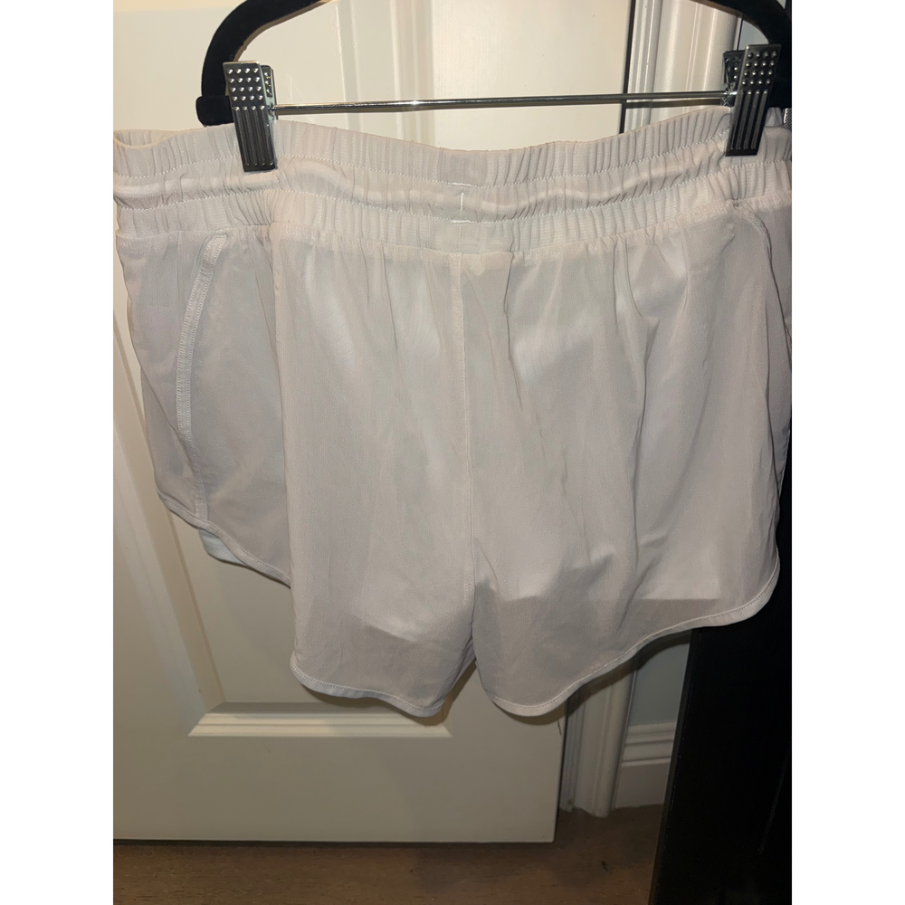 Alo Yoga White Double-Layer Athletic Shorts - Picture 4 of 6